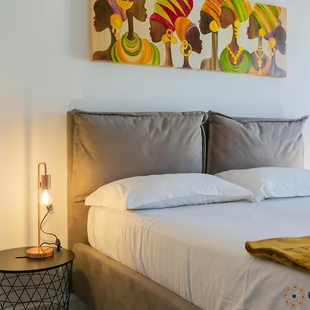 公寓 Fifth Floor Flat By Apulia 巴里