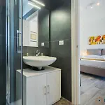 Fifth Floor Flat By Apulia شقة