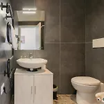 Fifth Floor Flat By Apulia Appartement Bari