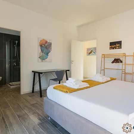 Fifth Floor Flat By Apulia * Бари