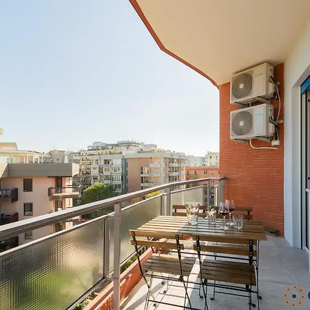 Fifth Floor Flat By Apulia Appartement Bari